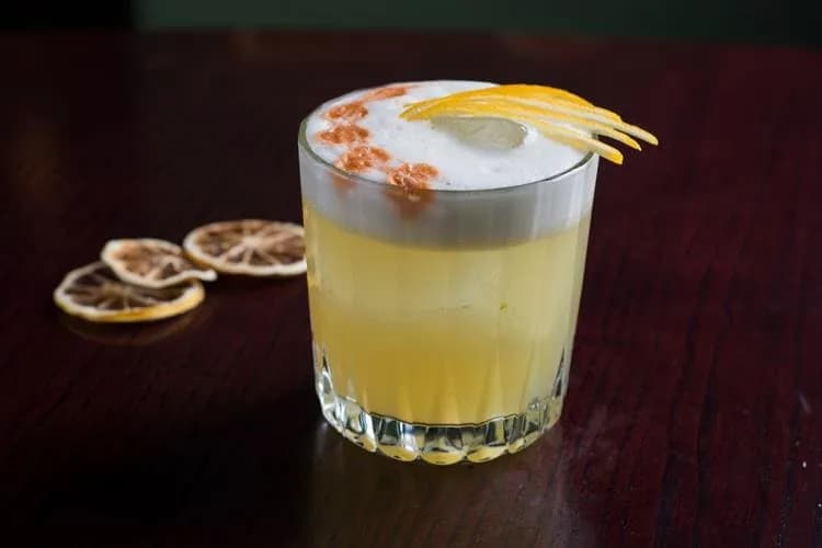 Drinki z adwokatem: Klasyki, szybkie przepisy i nowoczesne koktajle