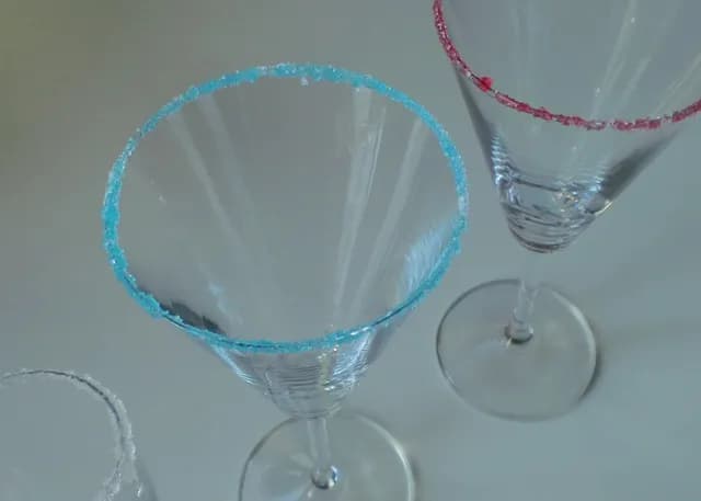 Drink z cukrem na szklance? Zrób to jak pro! Poradnik